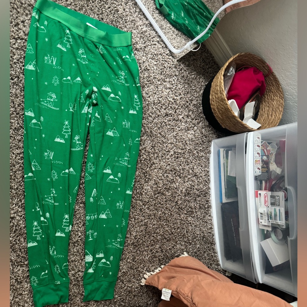 Wondershop Green Pajama Bottoms with White Patterns